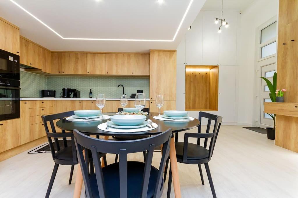 2 Bedroom W Ac Extravagant Gallery Loft By Newave Appartamento