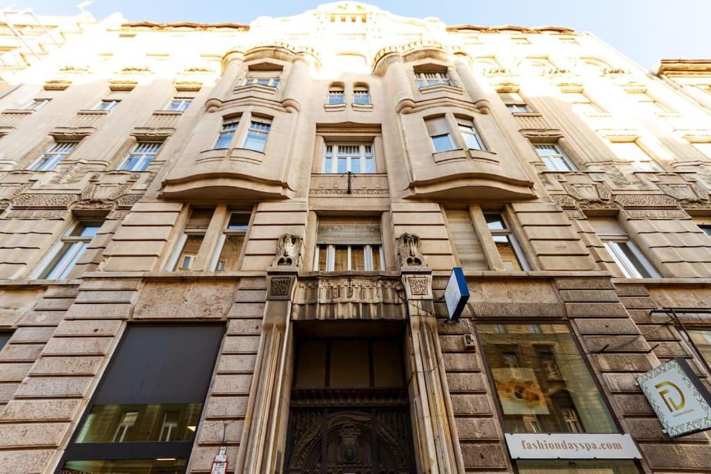2 Bedroom W Ac Extravagant Gallery Loft By Newave *