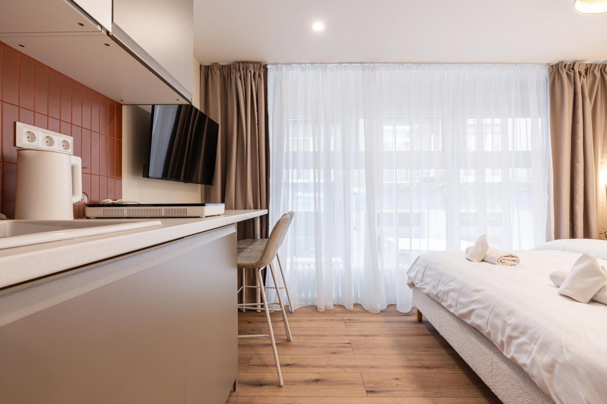 Asboth Boutique Suites, Location By Bqa * Budapest