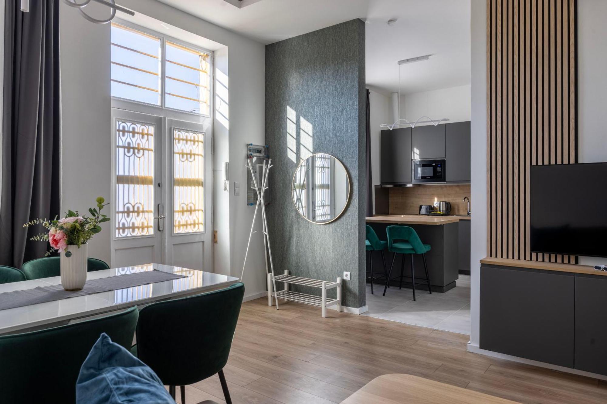 Charm & N8 By Prestige Homes * Budapest
