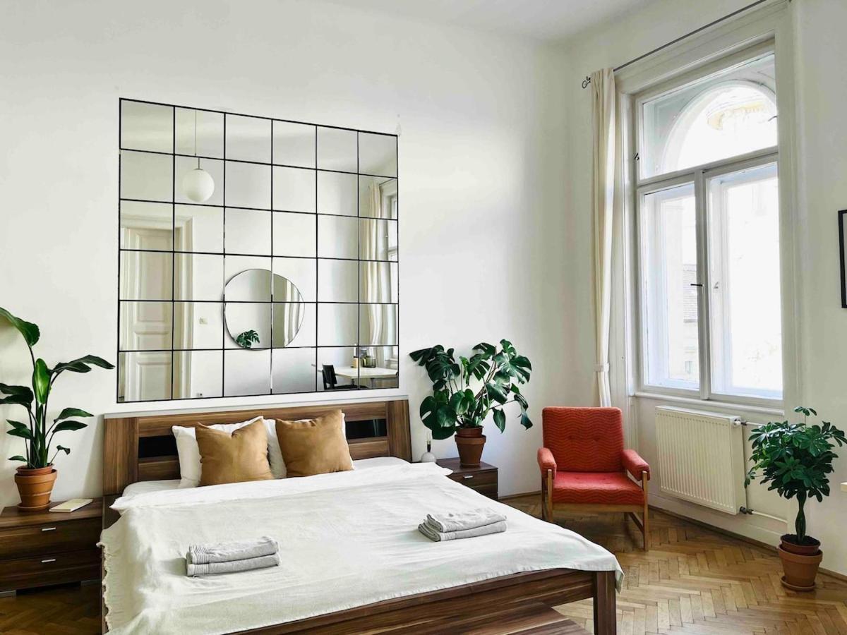 Your Charming And Spacious Historical