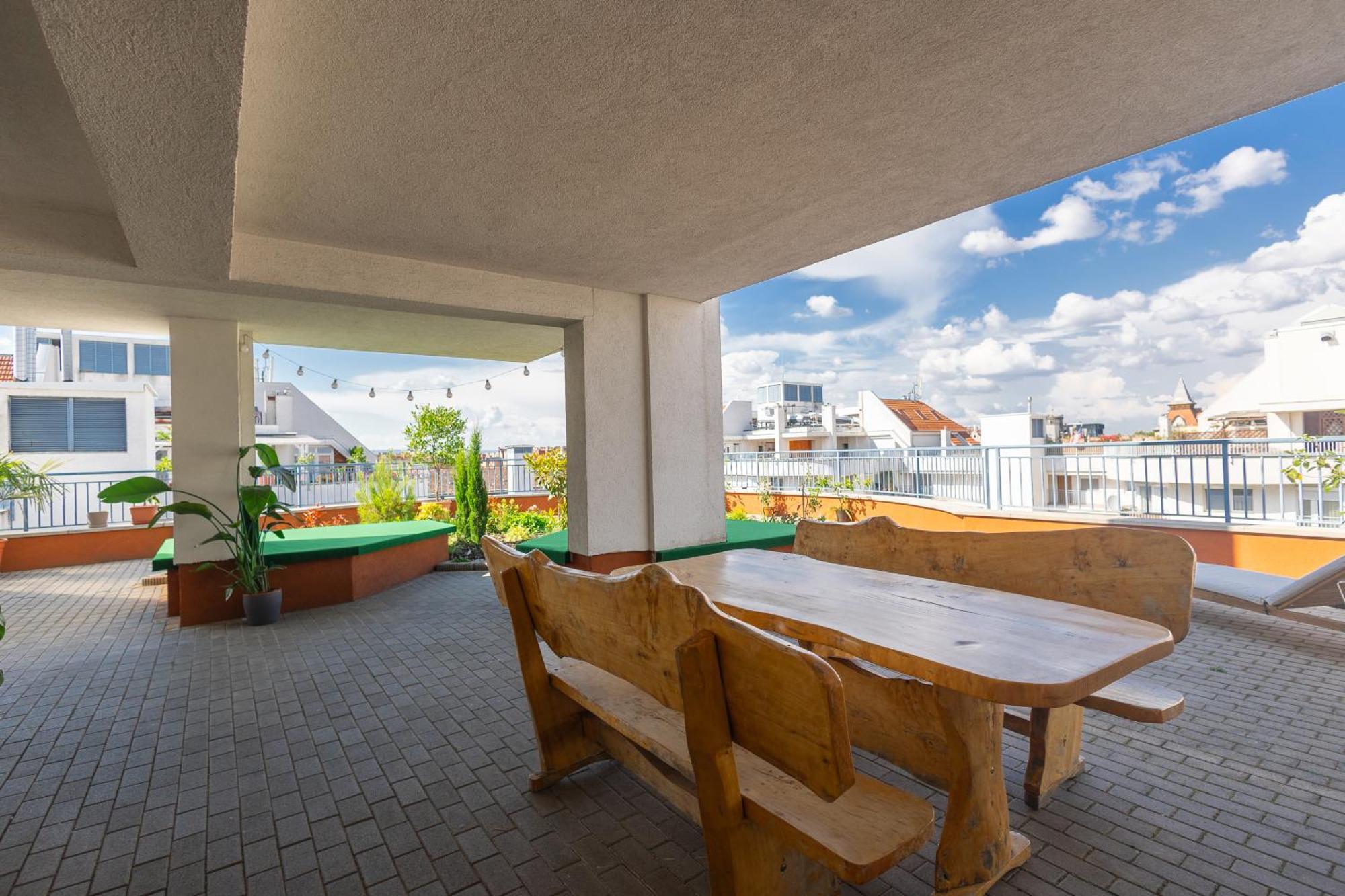 Rooftop With Deep Garage