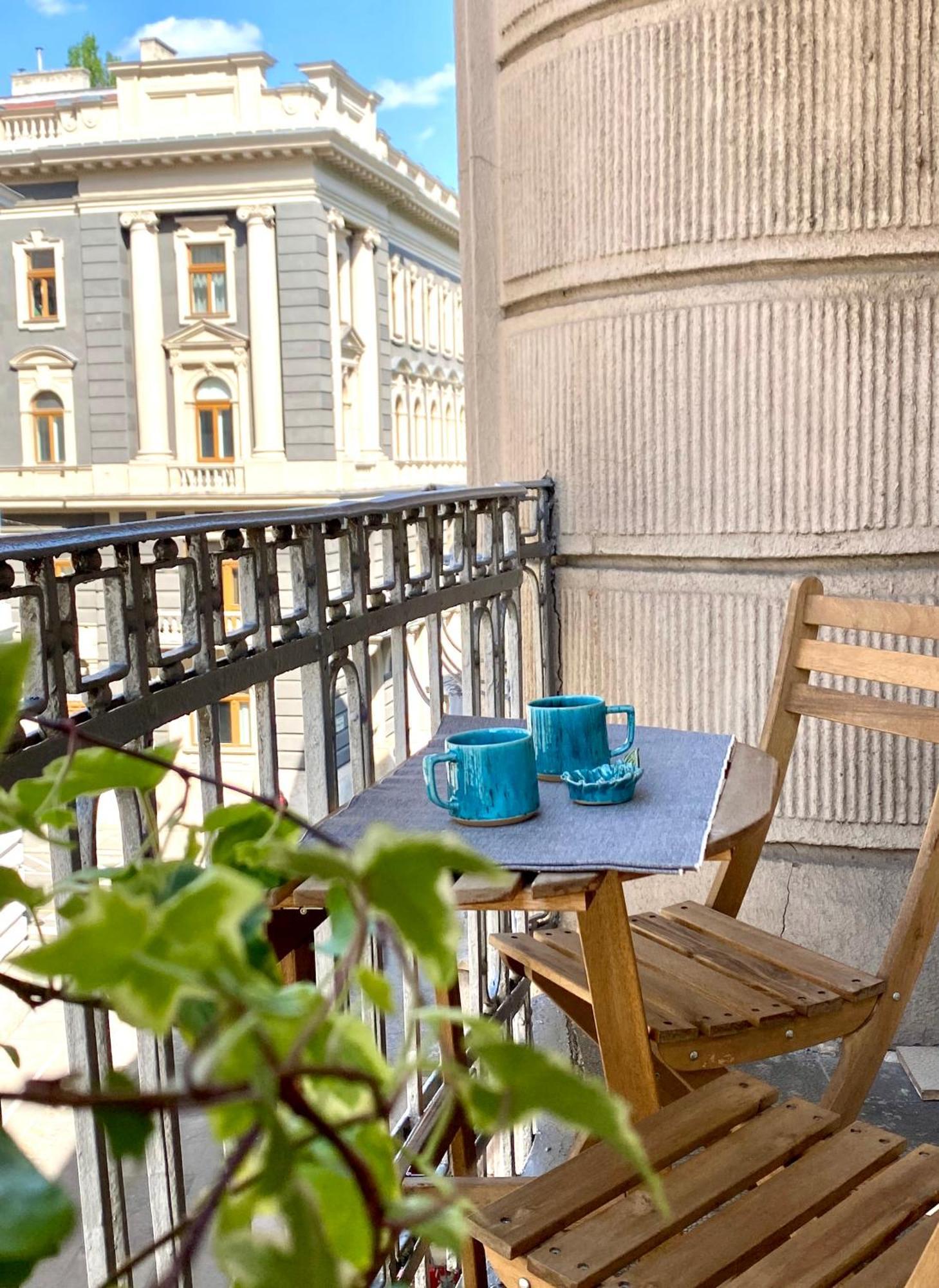 Apartment Sunny Near The Castle