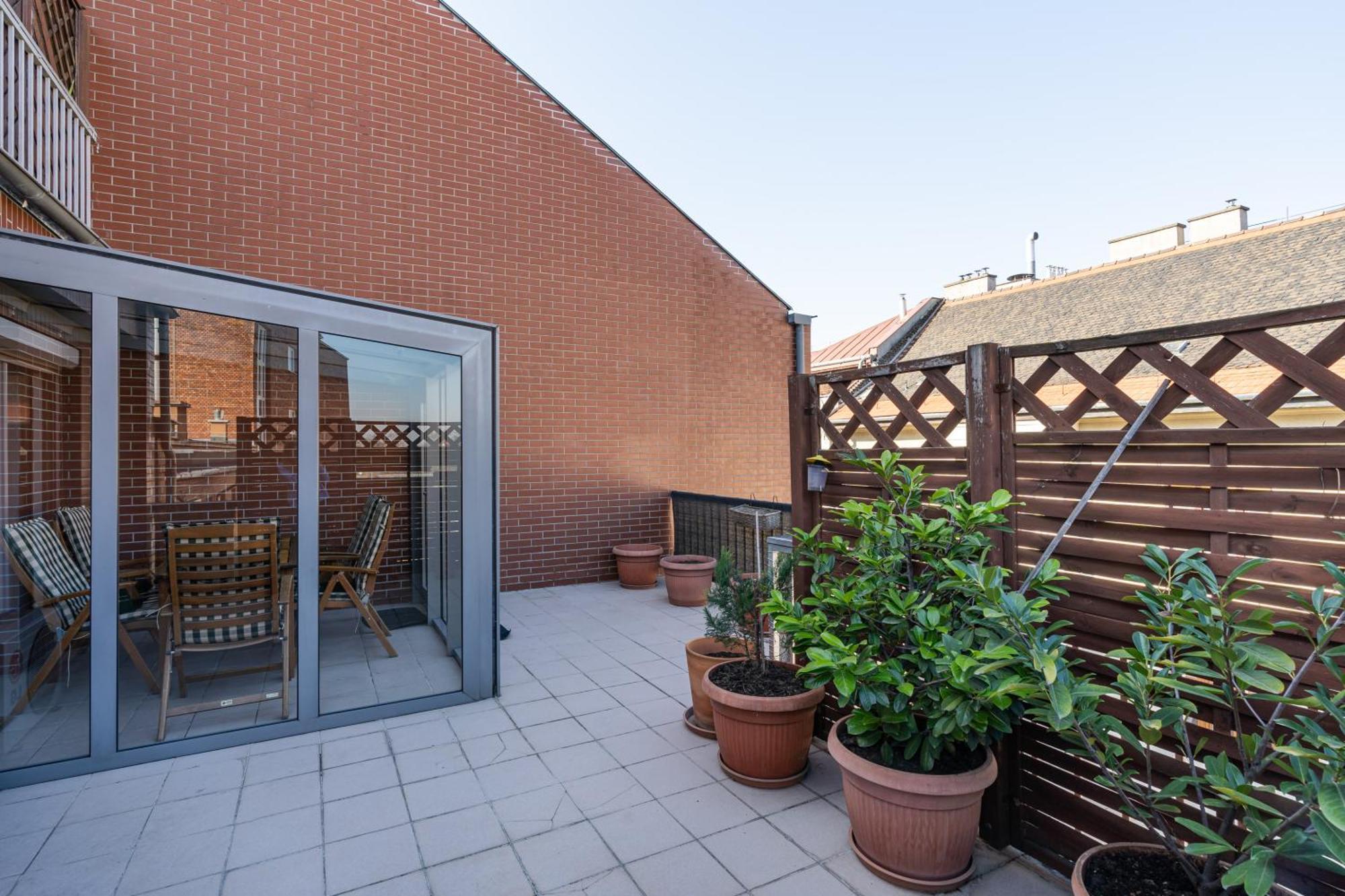 Molly's - 2 Bdrms, Terrace, Parking * Budapešť