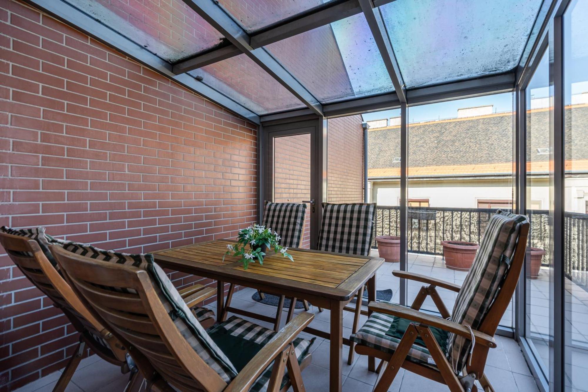 Molly's - 2 Bdrms, Terrace, Parking Apartmán Budapešť