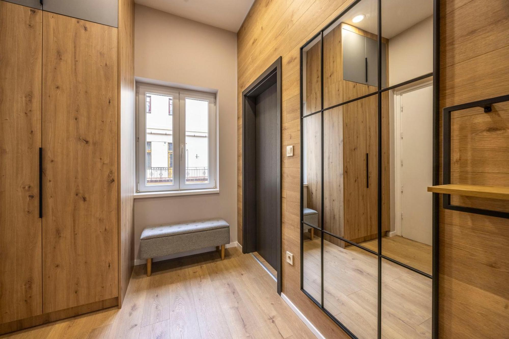 Luxe & Charm Grand With 3bedrm, 3bathrm Lägenhet Budapest