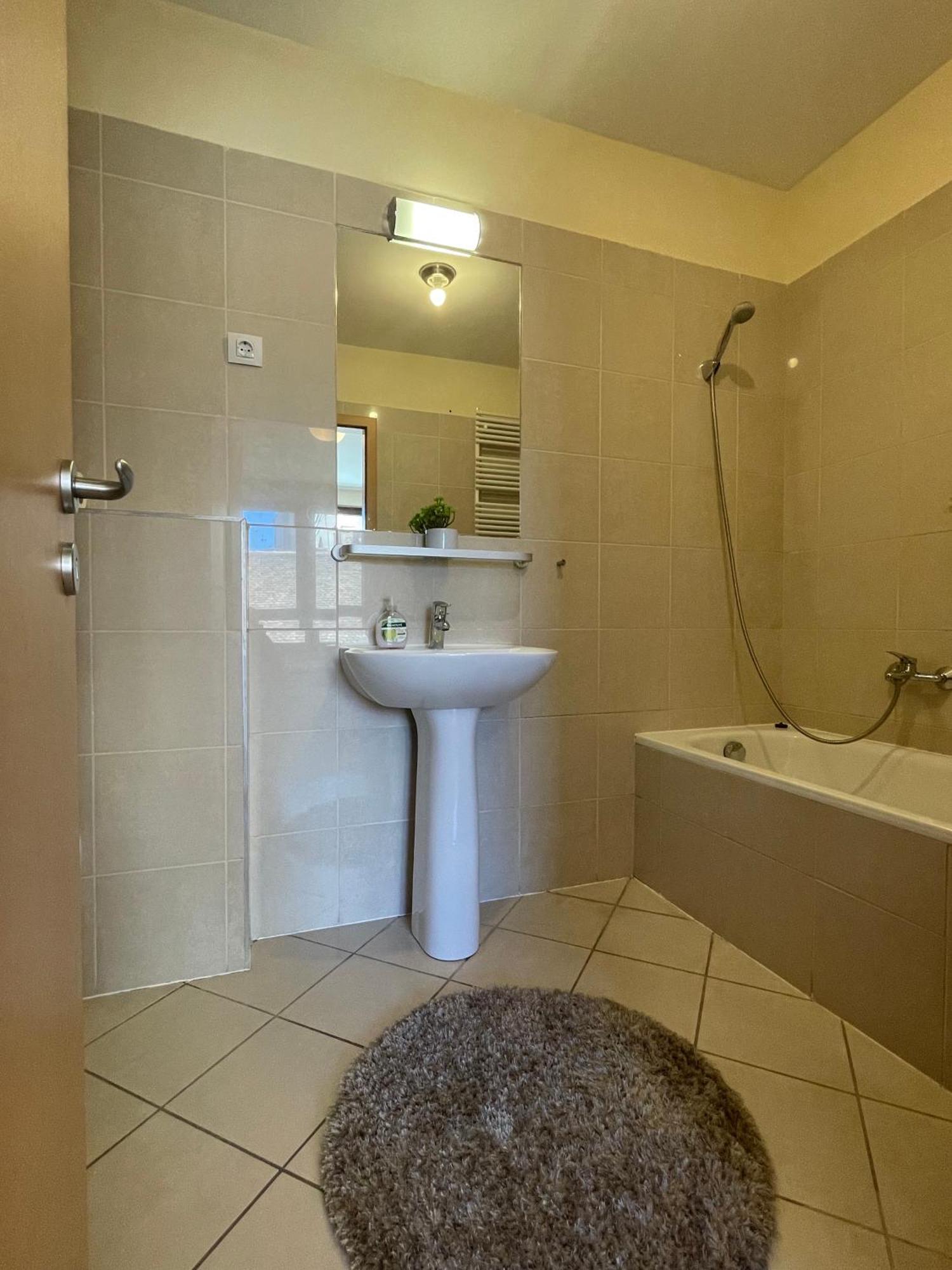 Midtown - Easy Check-in&parking Apartmán Budapešť