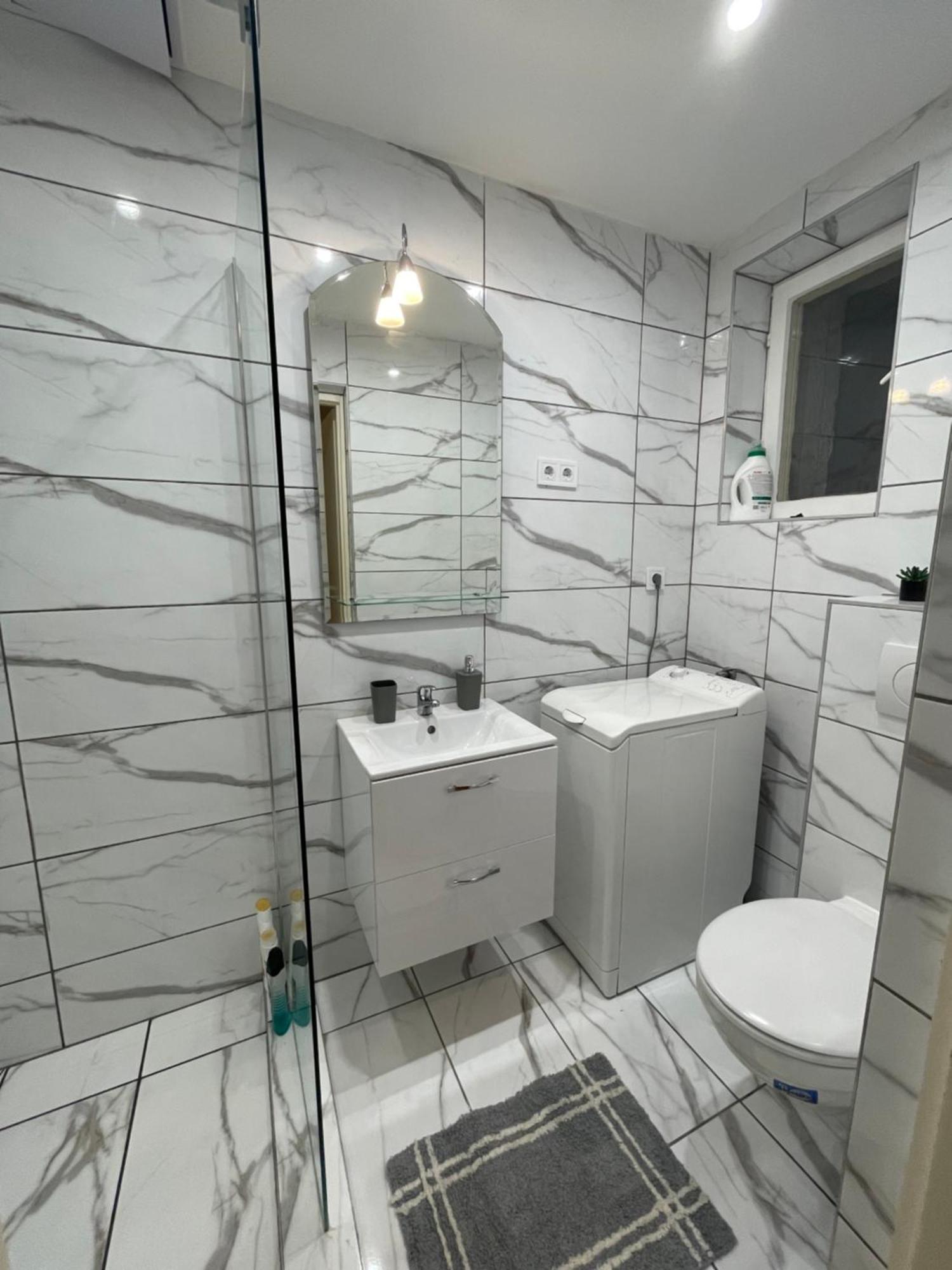 Brhomes Amethyst Retreat Budapest