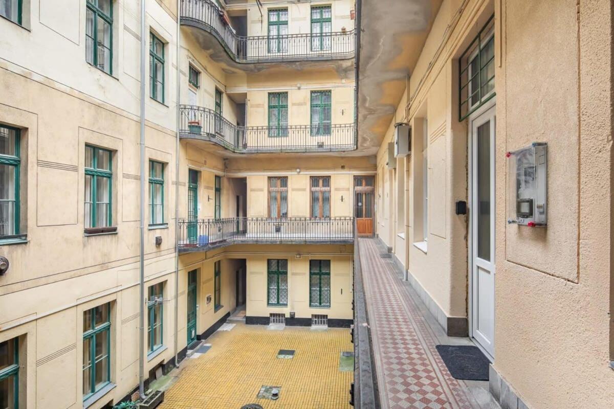 - Comfy - Easy Apartment Budapest
