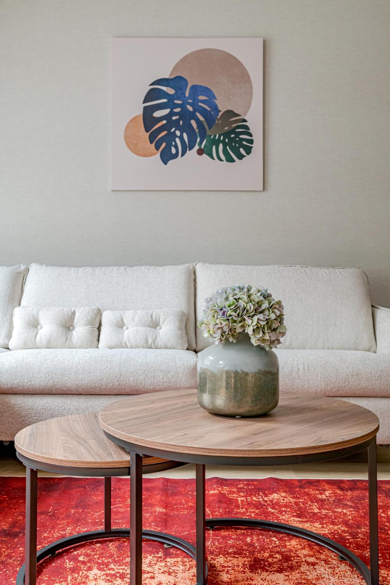 Apartment D52