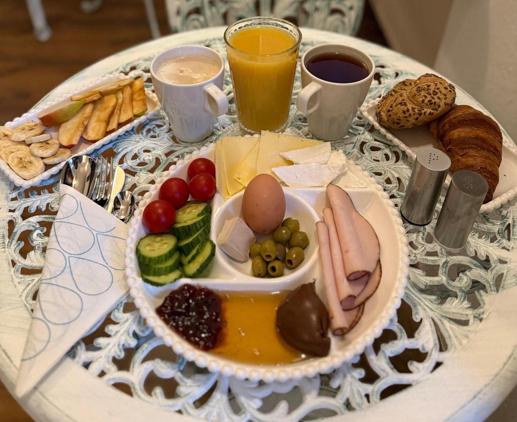 Guest house Oasis Inn Budapest 4*