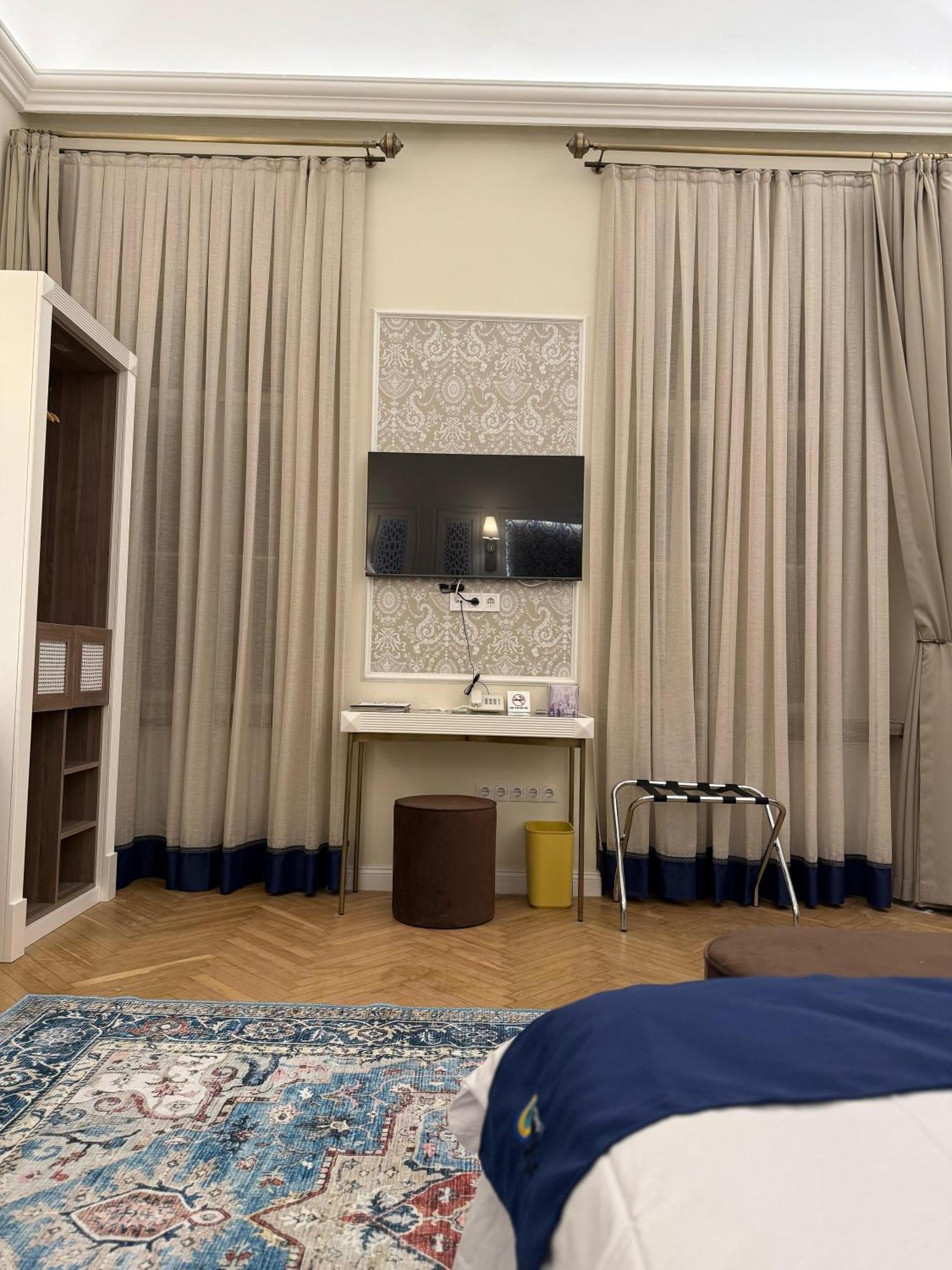 Oasis Inn Budapest