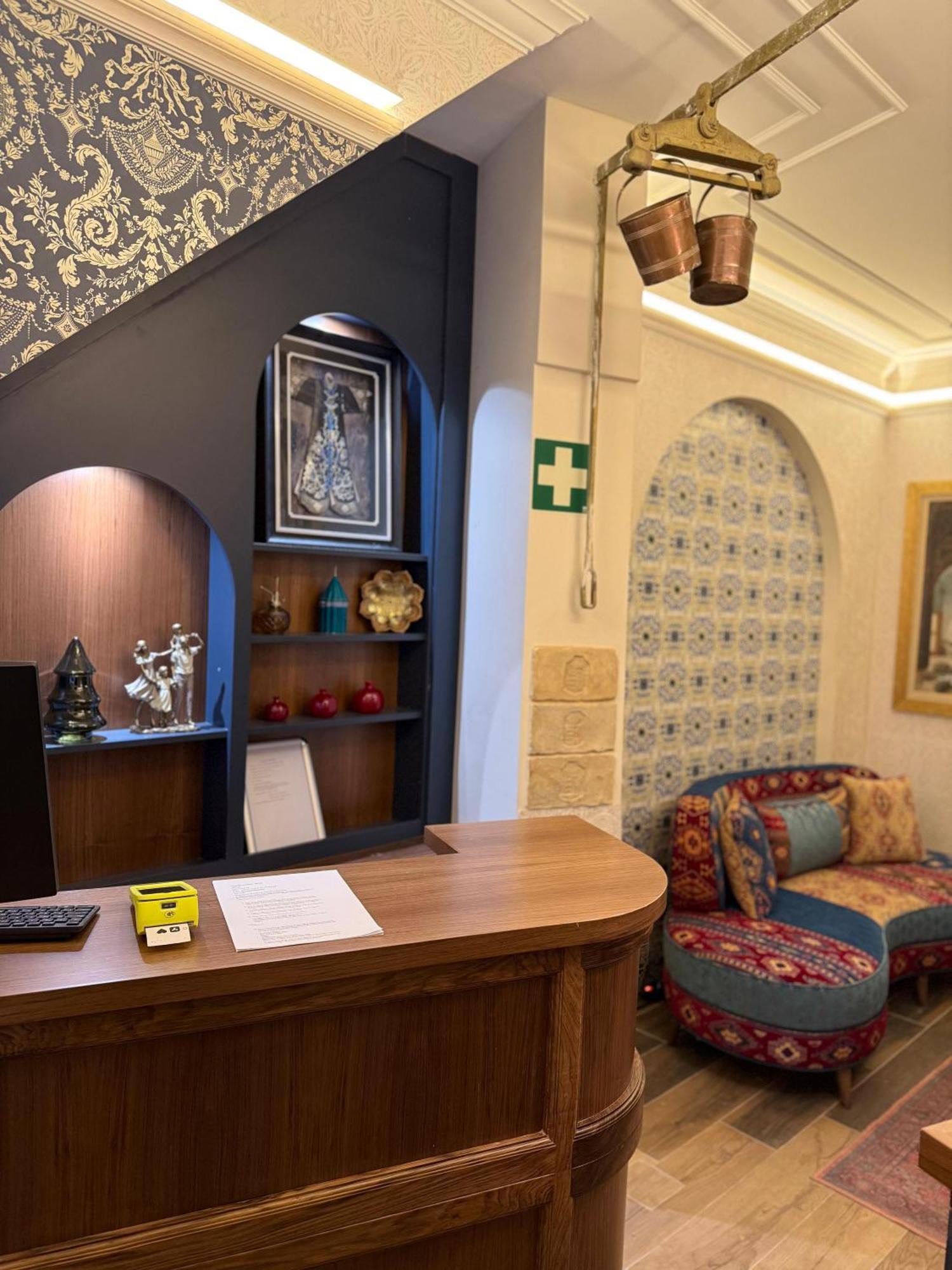 Oasis Inn Budapest