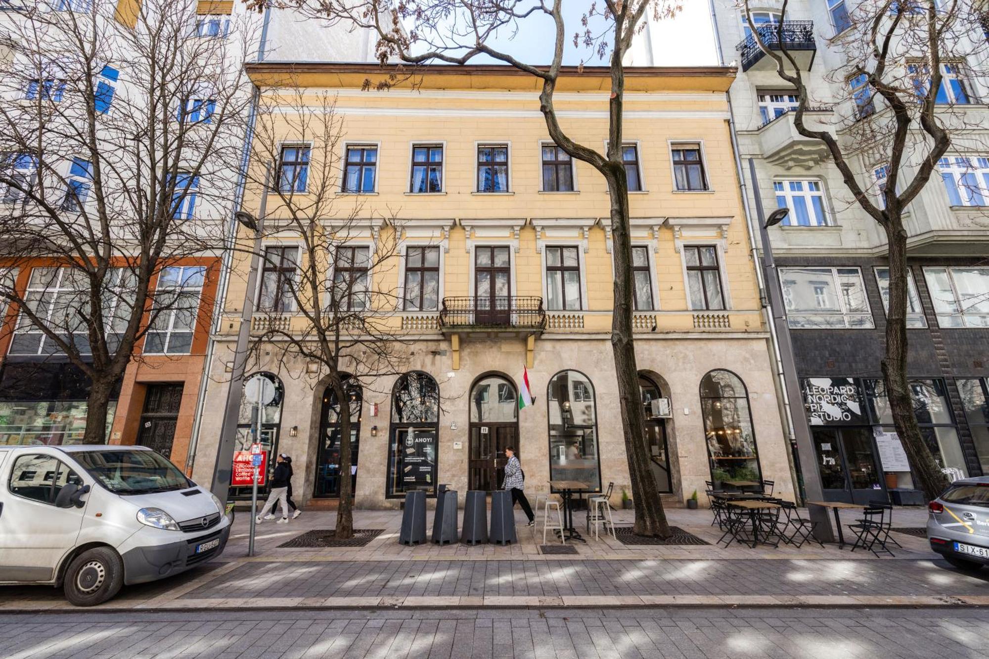 Unique Experience Apartment