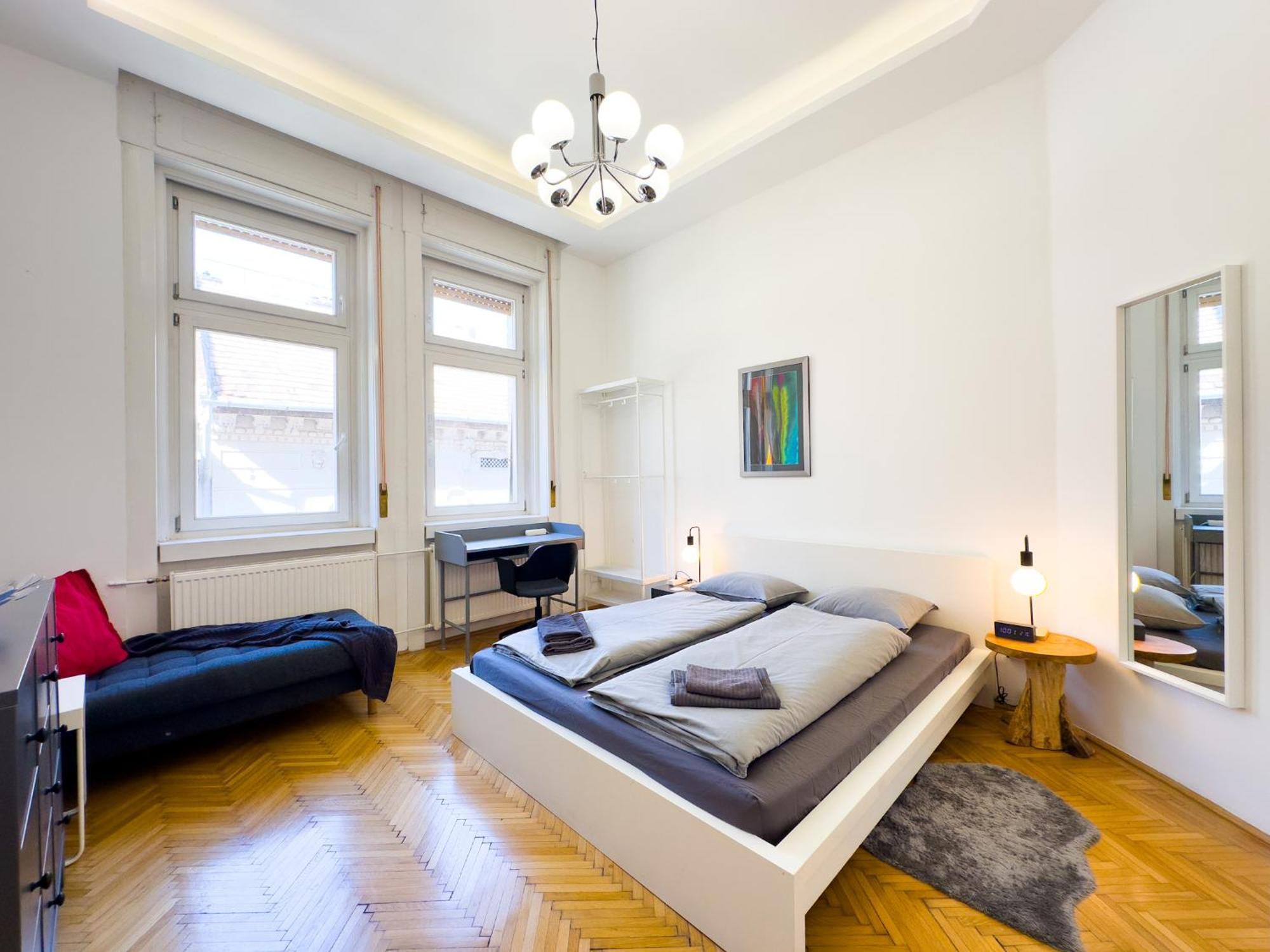 Spacious 4br Oasis In - Bp Sky * Budapest