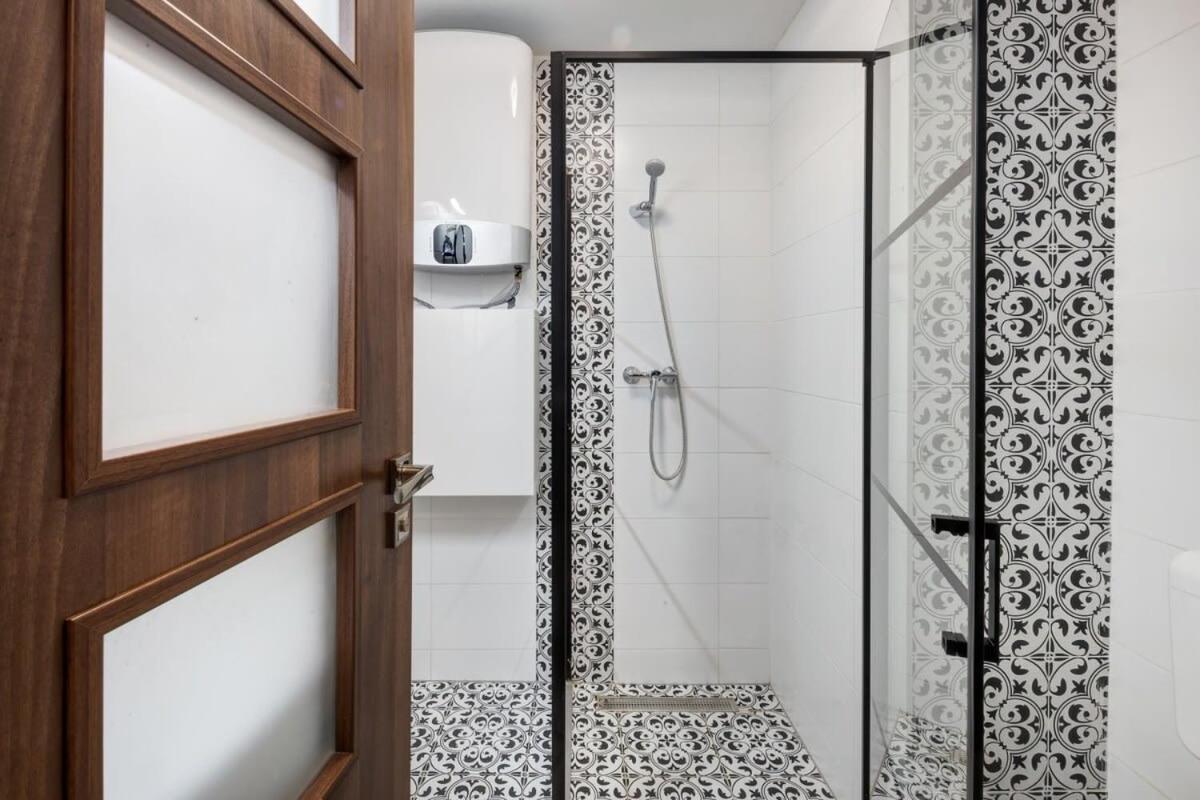 Cozy New With Air-conditioning Budapest