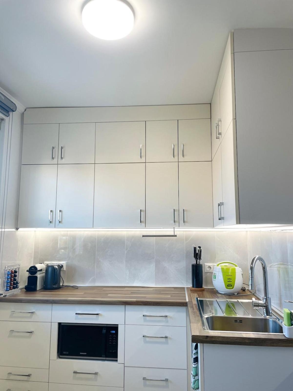 Apartment Ac With Metro 3 On Doorsteps, 15mins To Center Budapest