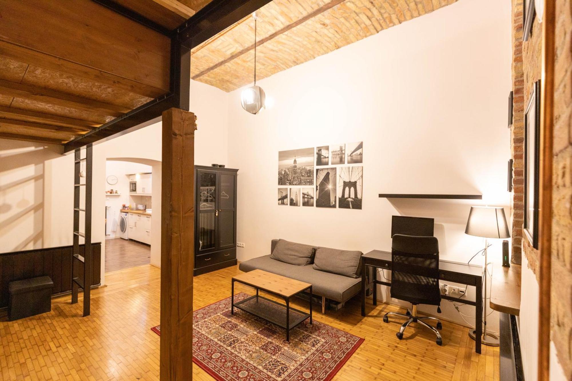 Downtown Loft * Budapest