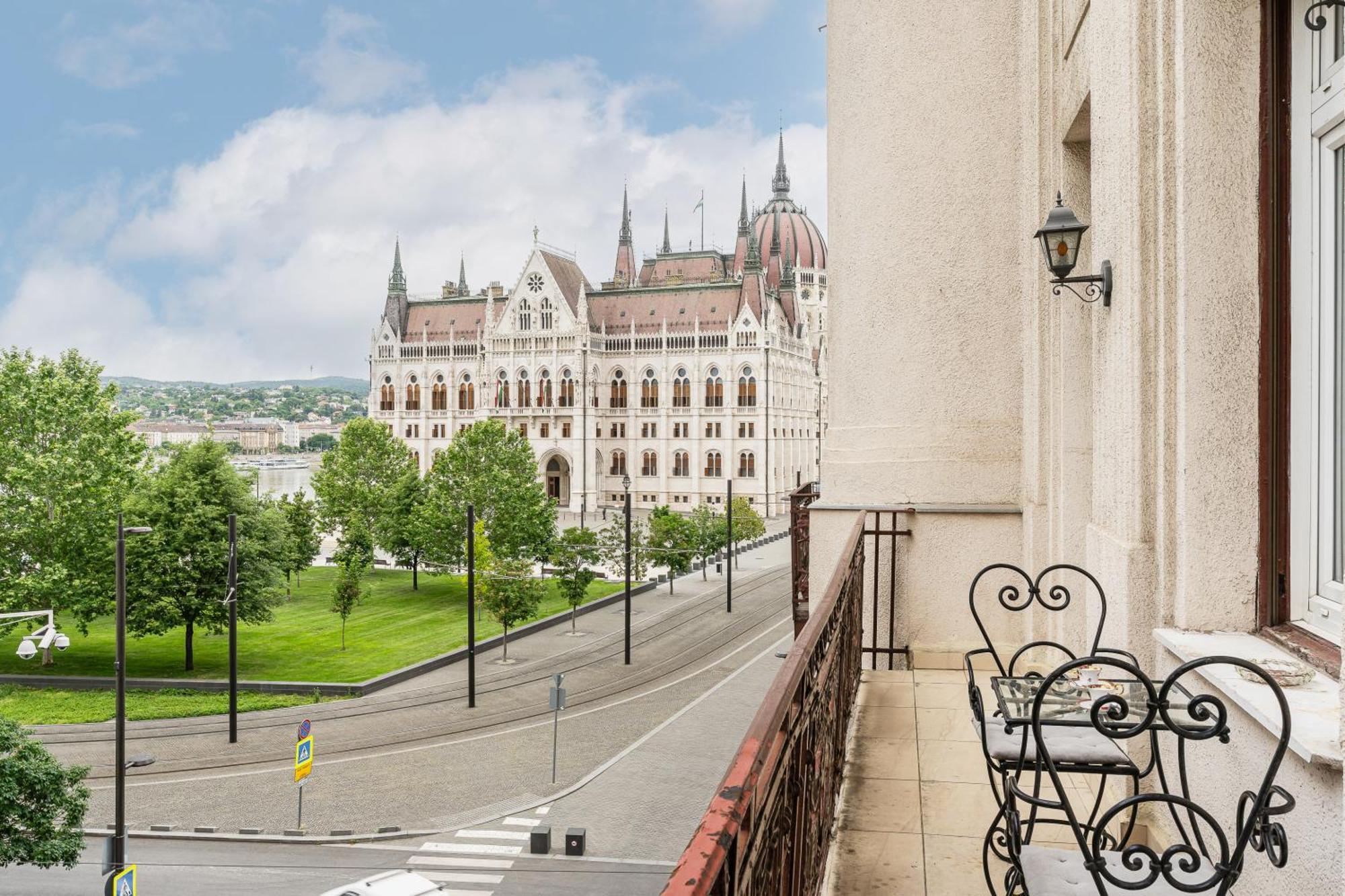Amora Homes Breathless View Parliament 2 Luxury With Terrace Free Parking Reservation Needed *
