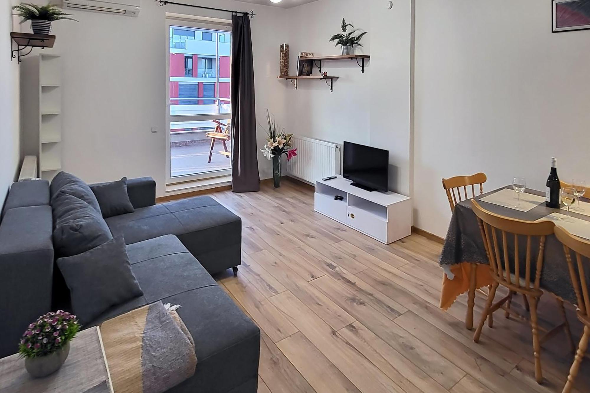 Calm Premium Apartment, Terrace & Garage