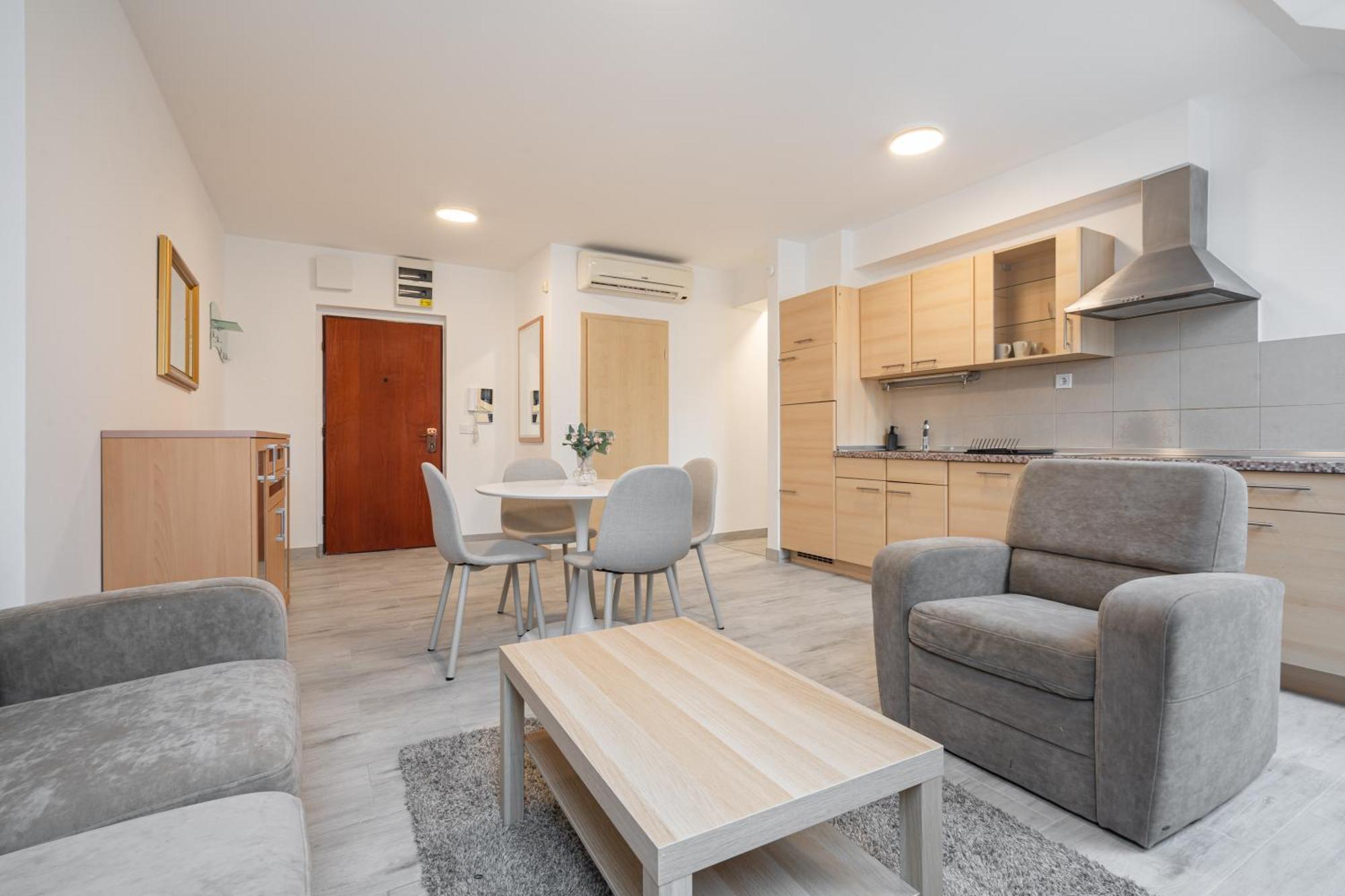 D16 - Gozsdu Garden - Location By Bqa Apartmán *