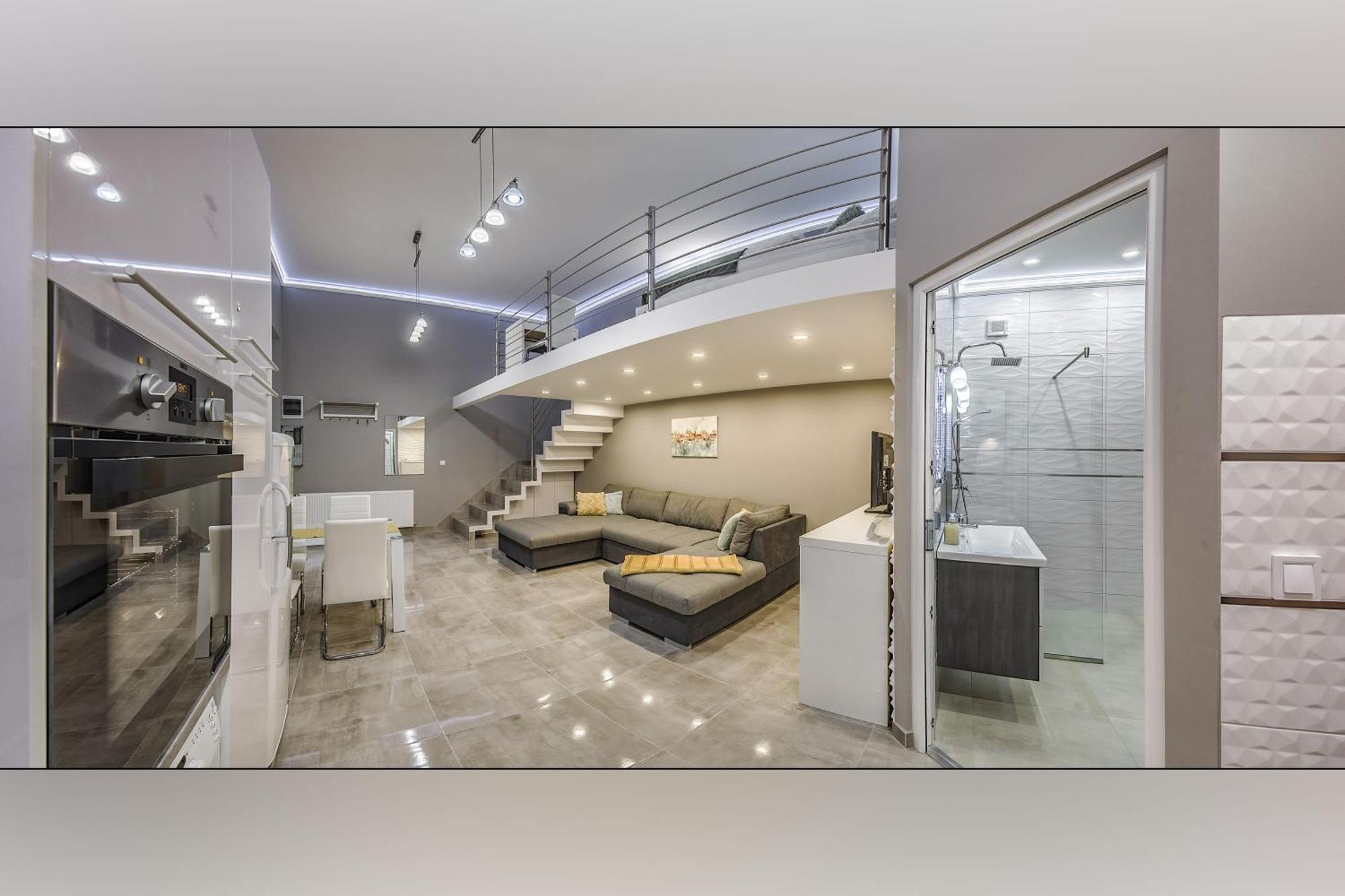 Glamorous - Oktogon Center * Budapest