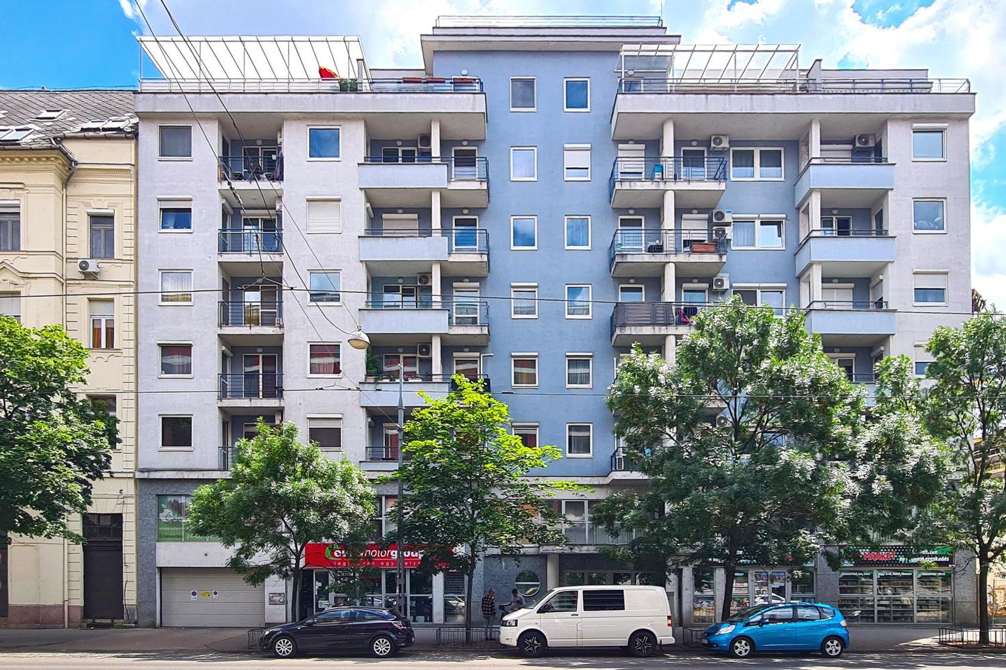 Calm Premium Apartment, Terrace & Garage Apartamento Budapest