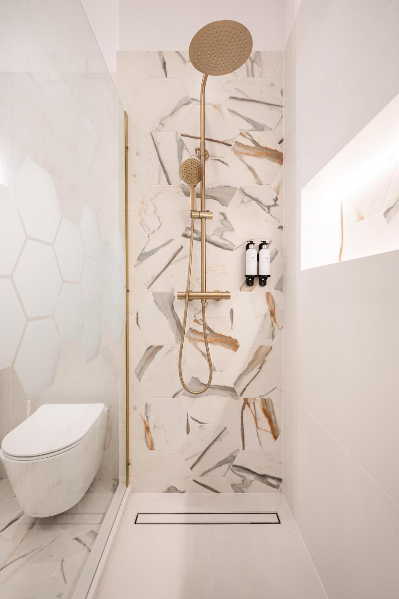 Apartment Akacfa 43 Heritage - Location By Bqa *