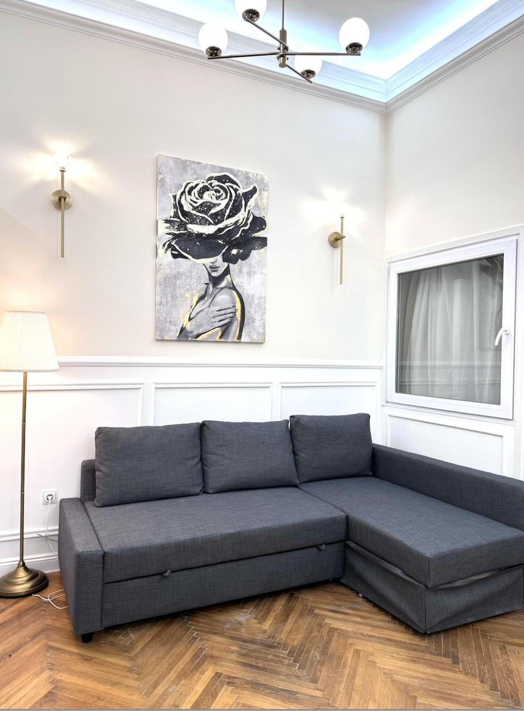 Apartamento V1 Riverfront 2 Bdrm *