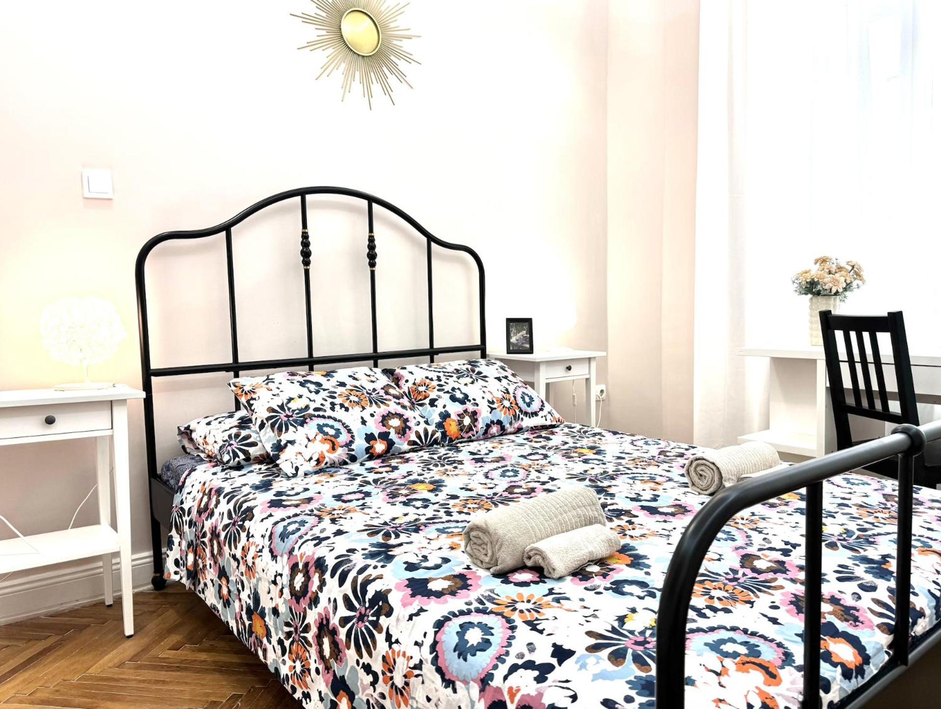 V1 Riverfront 2 Bdrm Apartamento