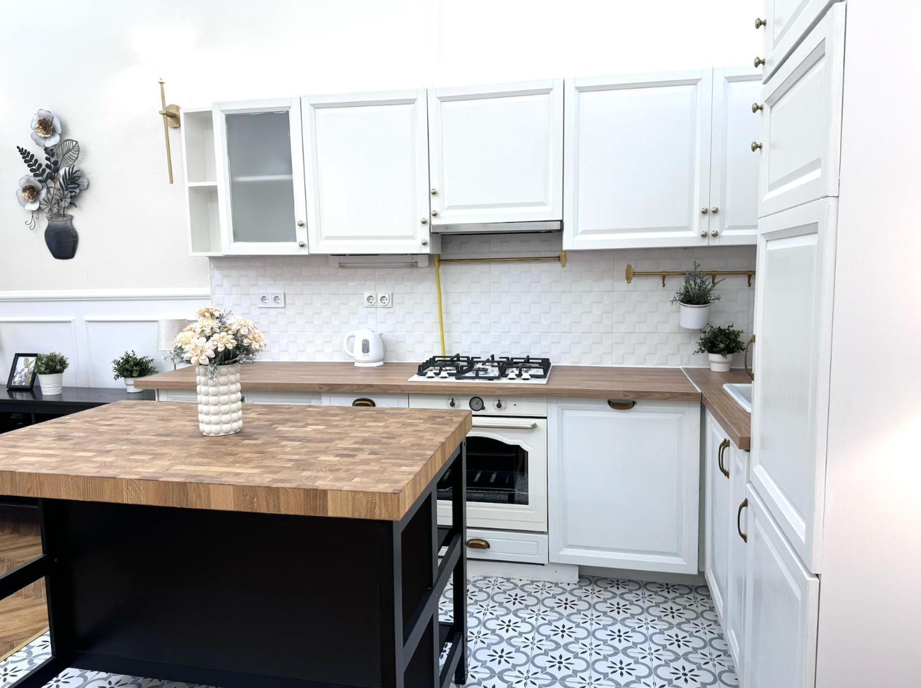 V1 Riverfront 2 Bdrm Apartamento *