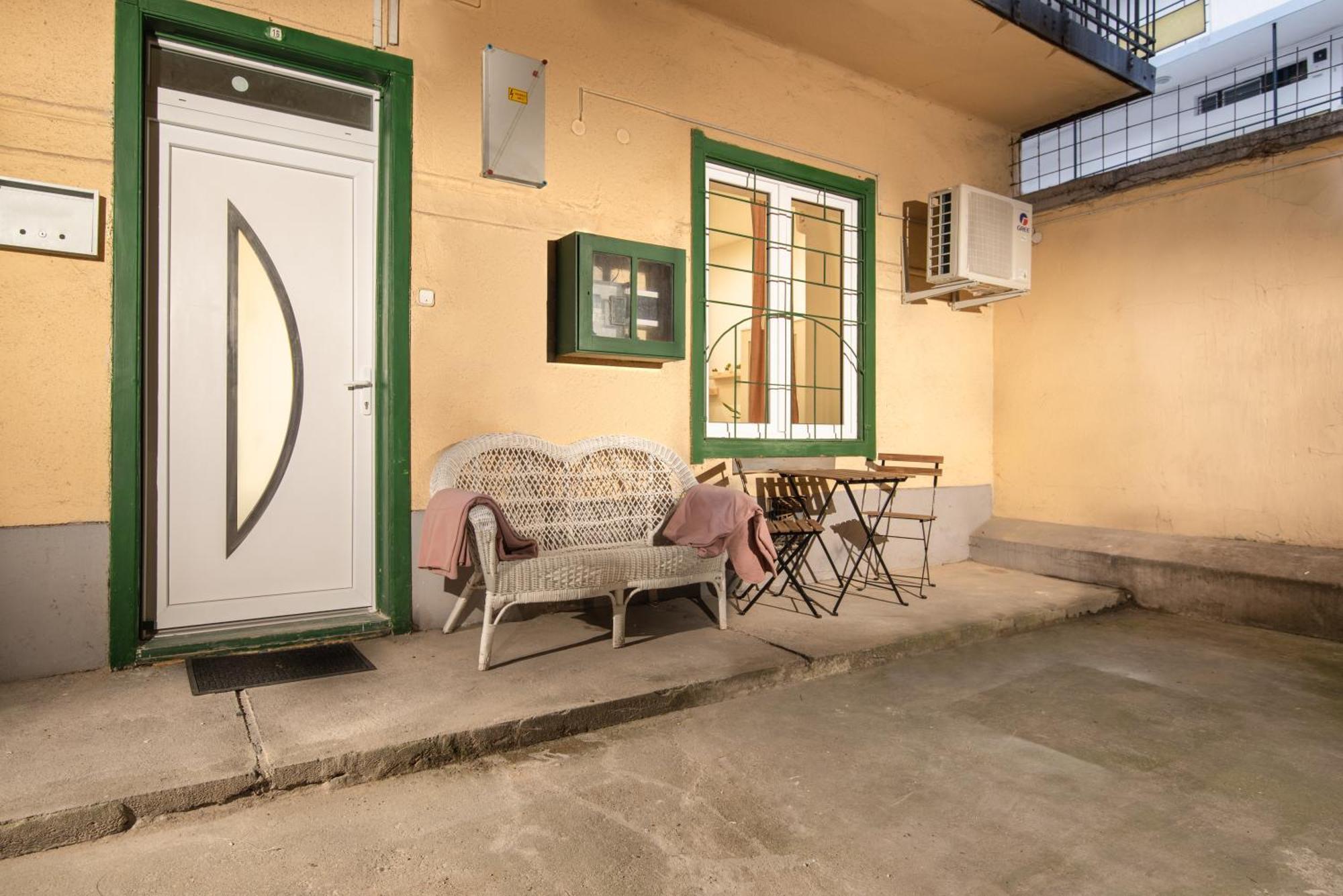 Maja's Sweet Little With Free Parking And Air Condition * Budapest