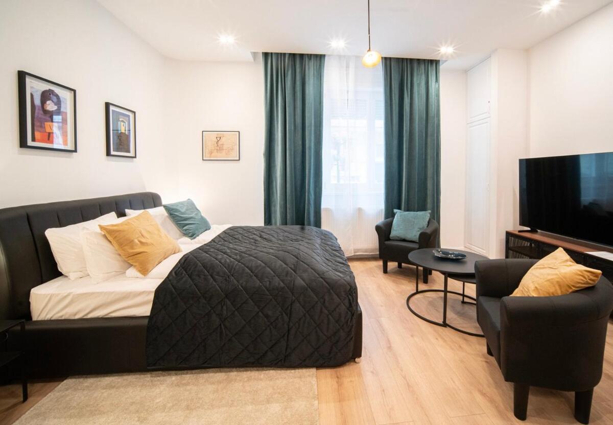 Petit Pearl - 2 People, Wifi, Tv, Ac