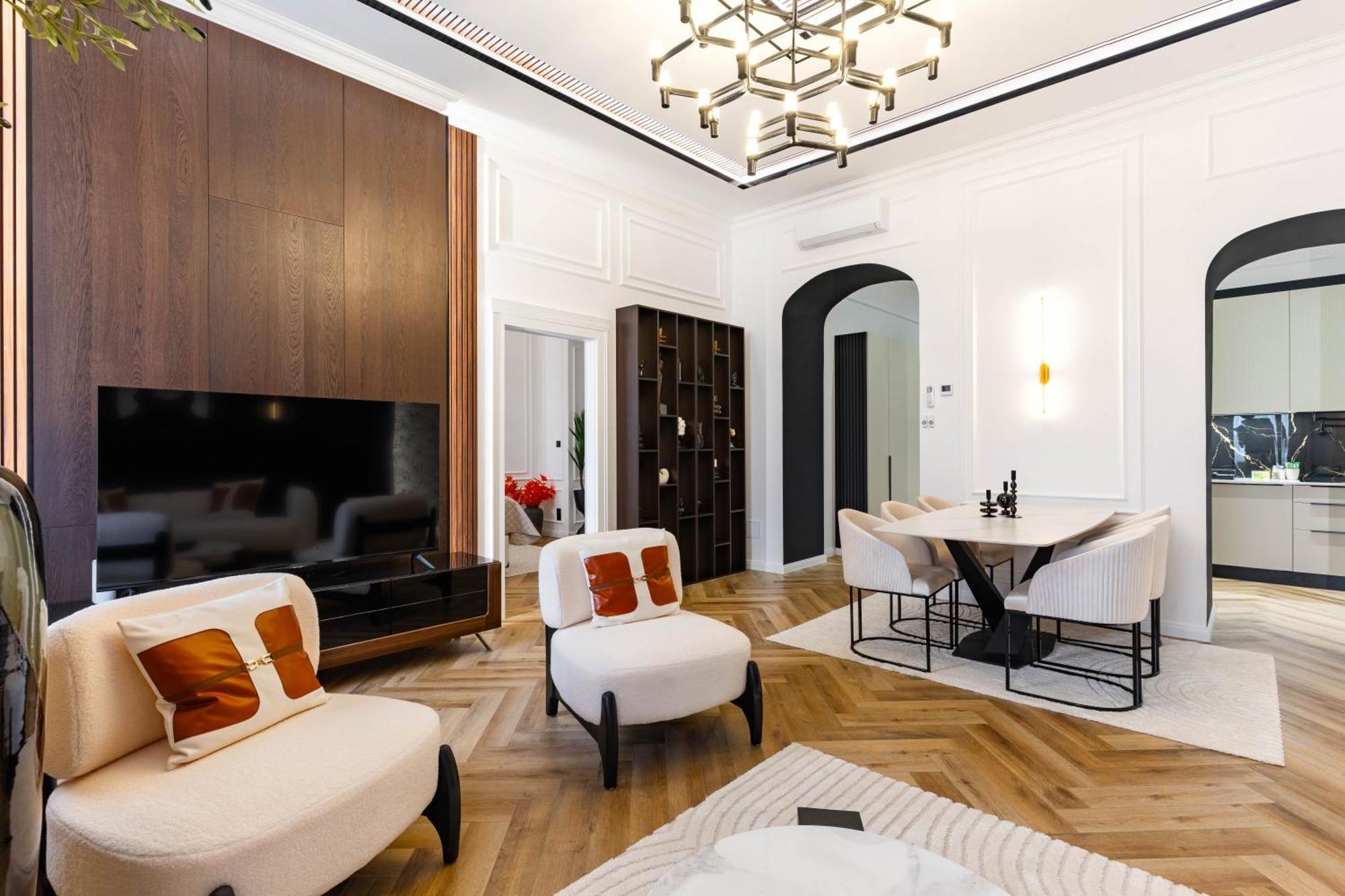 Luxurious & High-end Living Steps From Historic Landmarks Budapest