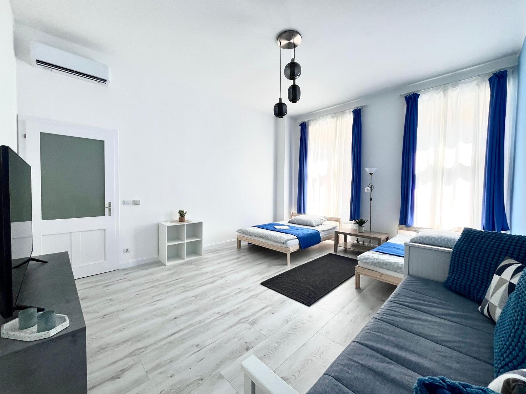 Cozy Convenient Center Apartment *