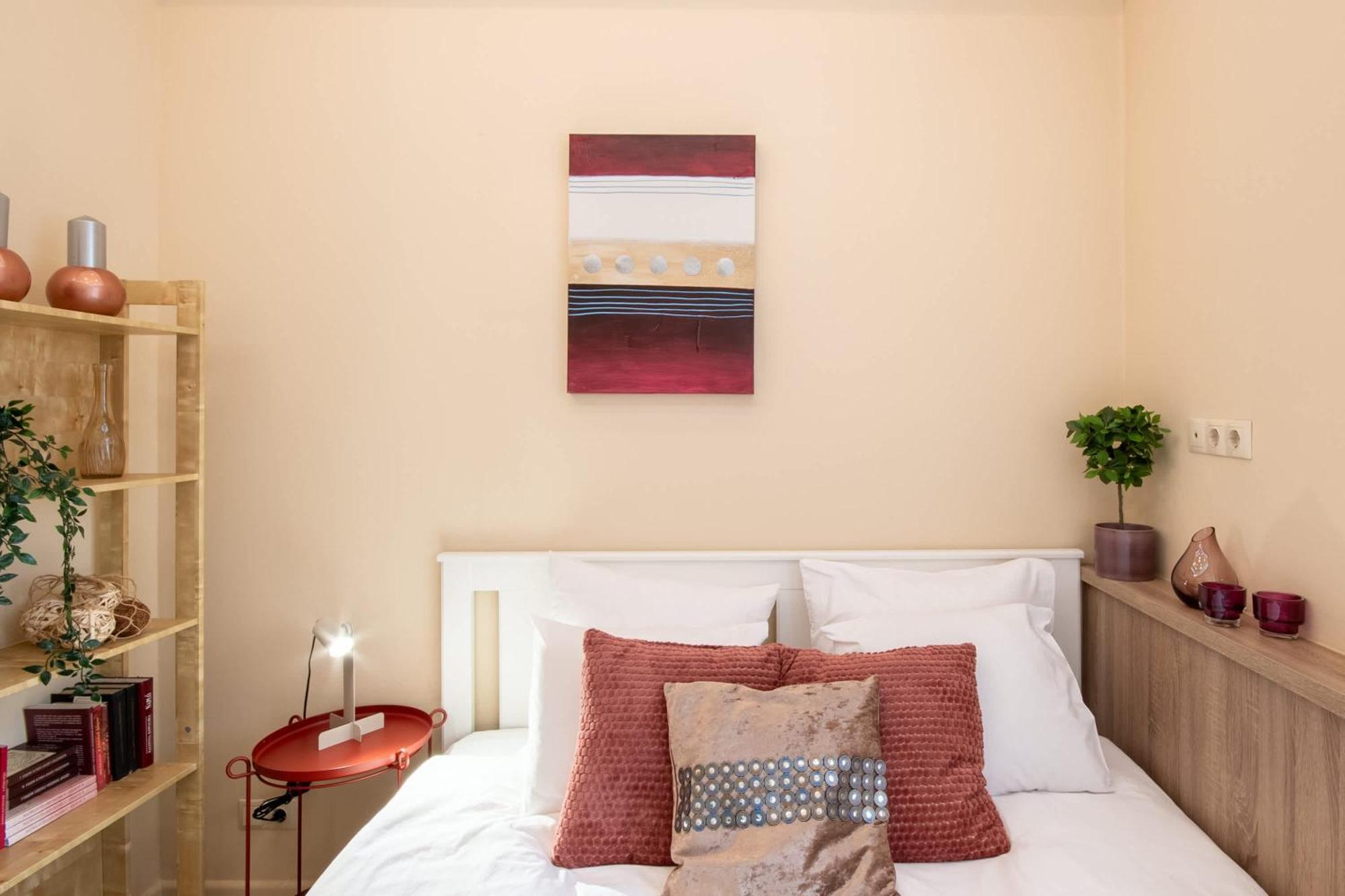 Apartment - - Comfy *
