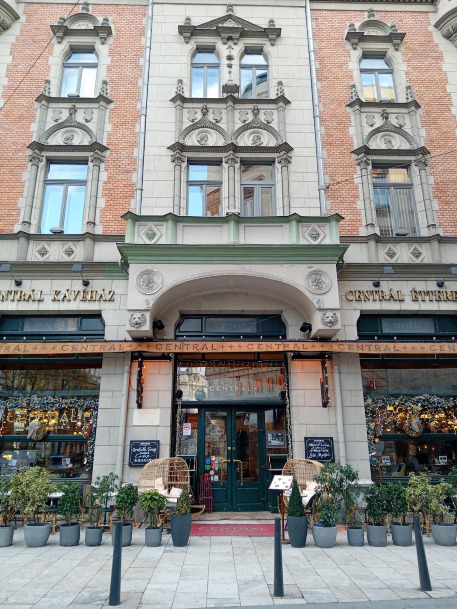 Chic Cozy Quiet Deluxe Citycenter In Astoria With Ac Appartement Budapest