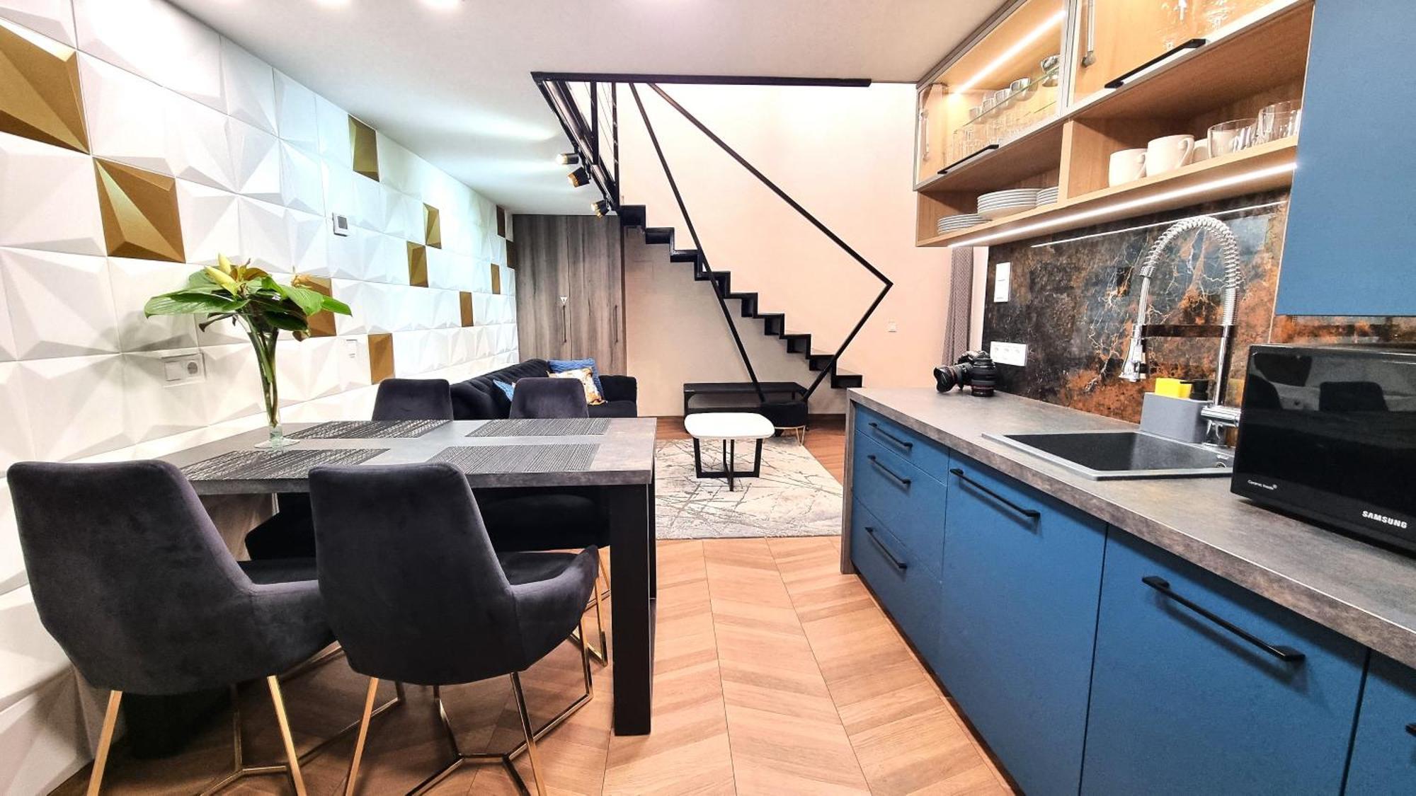 Goldcentral Neocity B6 - Next To New York Cafe * Boedapest