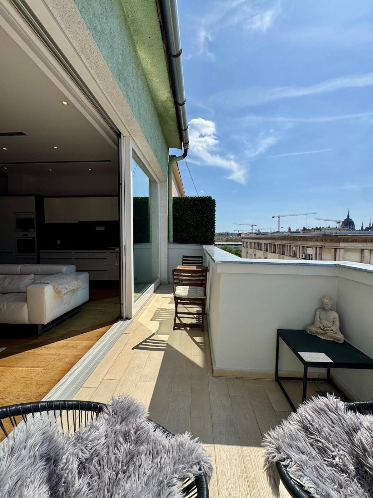 Panoramic Views - Luxury Downtown * Budapest