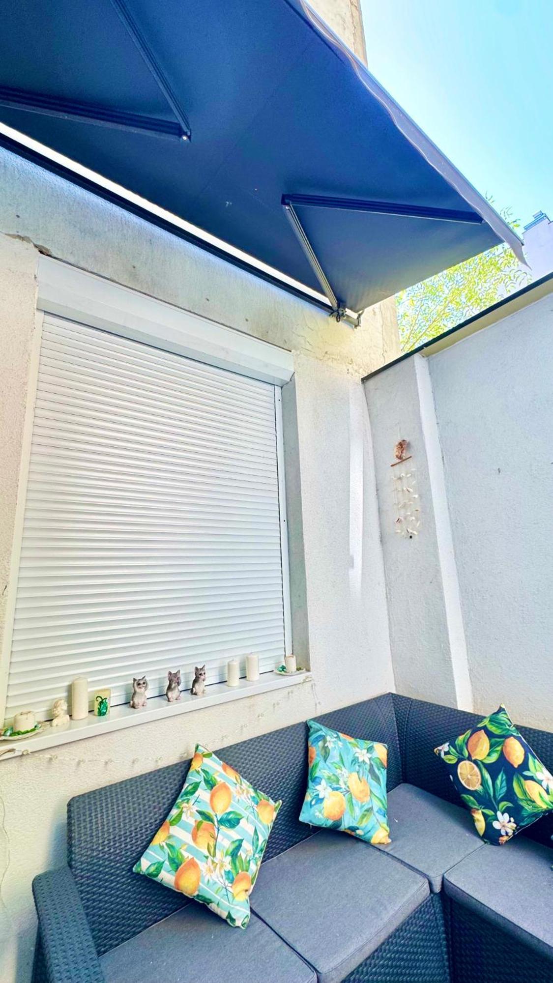 Urban Oasis With Private Terrace Apartman Budapest