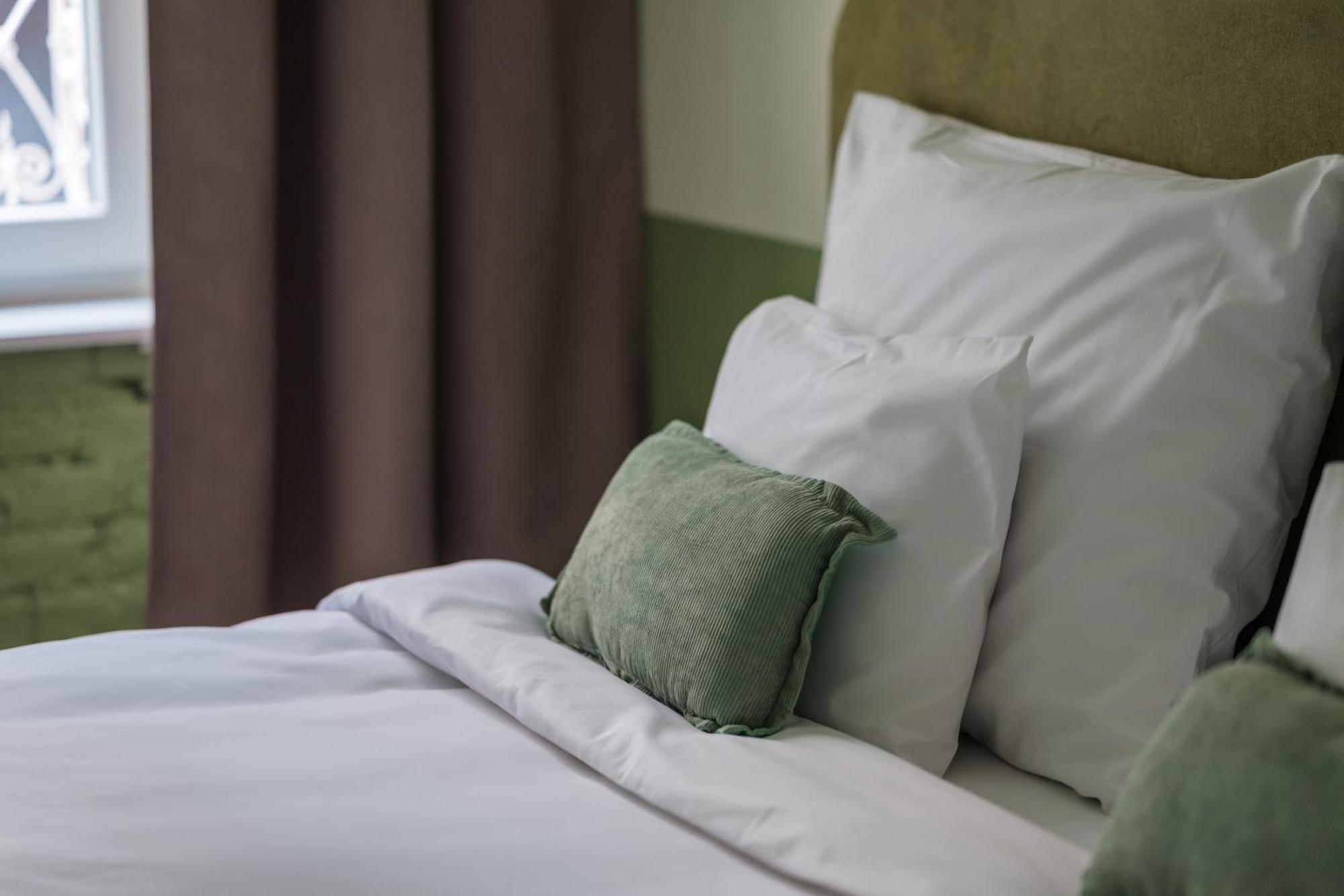 East-west Boutique Hotel 3*