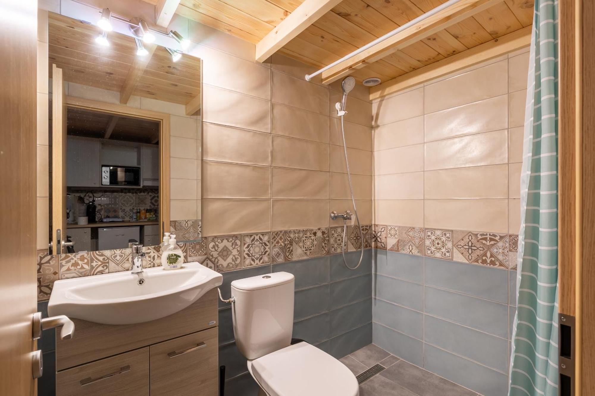 Apartment Central Mezzanine Apartments With Ac At Keleti Railways Long-Term