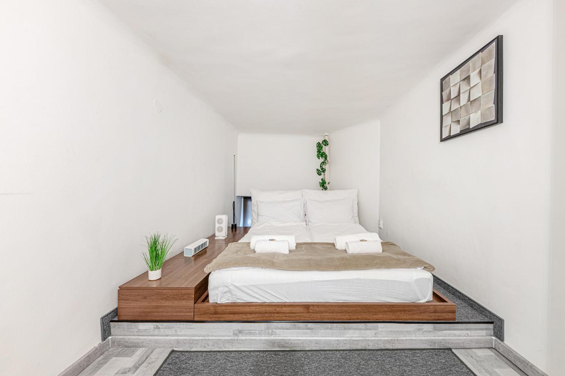 Westend Loft Chic 2br W Ac By Nyugati & M3 Metro Budapeszt