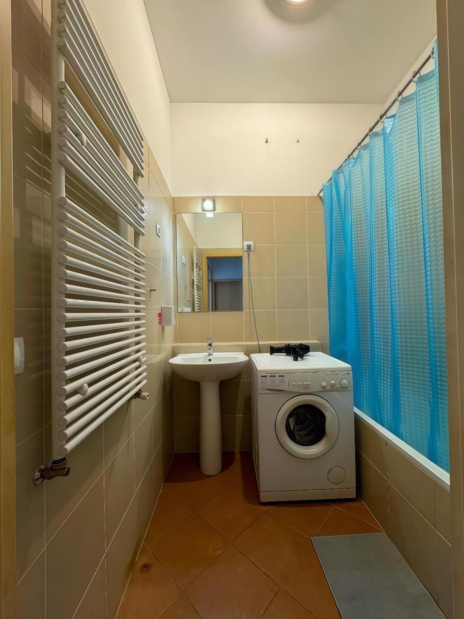 Midtown - Easy Check-in&parking Apartmán