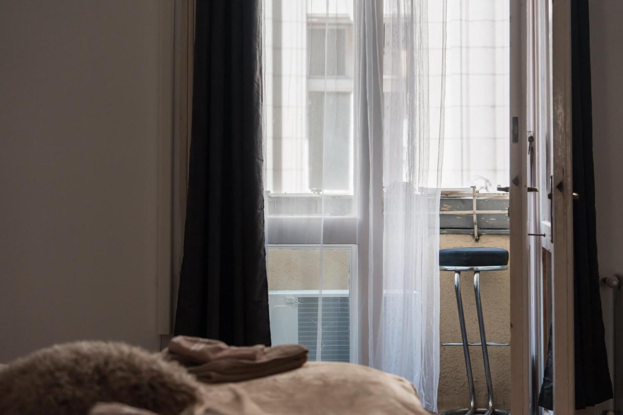 Old Post Apartment-2 Br-ac-balcony * Budapest