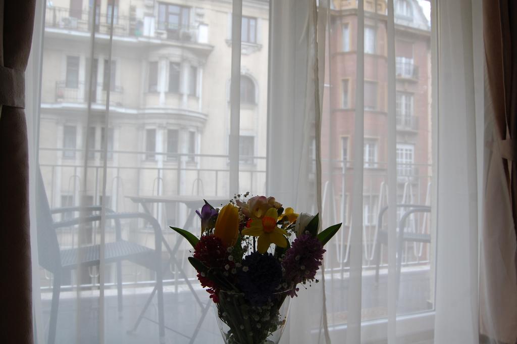 Downtown With Balcony & Optional Garage & Restaurant In The Building Budapest
