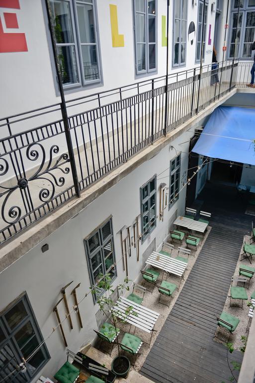 Hostel Lol Boutique Center *