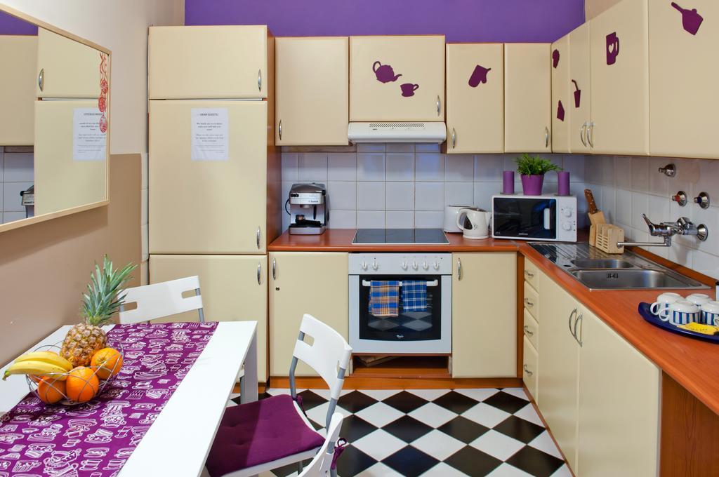 Hostel Animation *