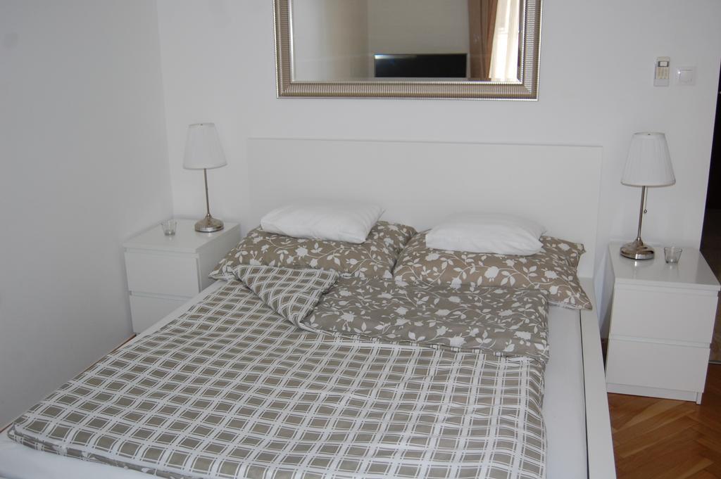 Downtown With Balcony & Optional Garage & Restaurant In The Building * Budapest
