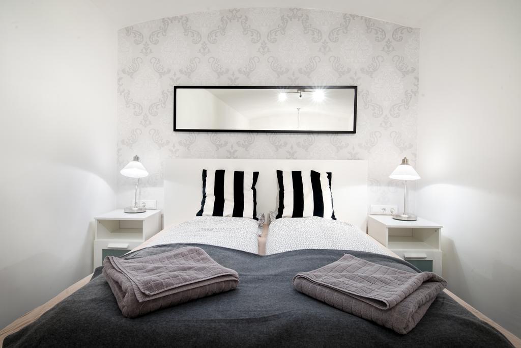 D.Five Elegant Apartment At Synagogue *